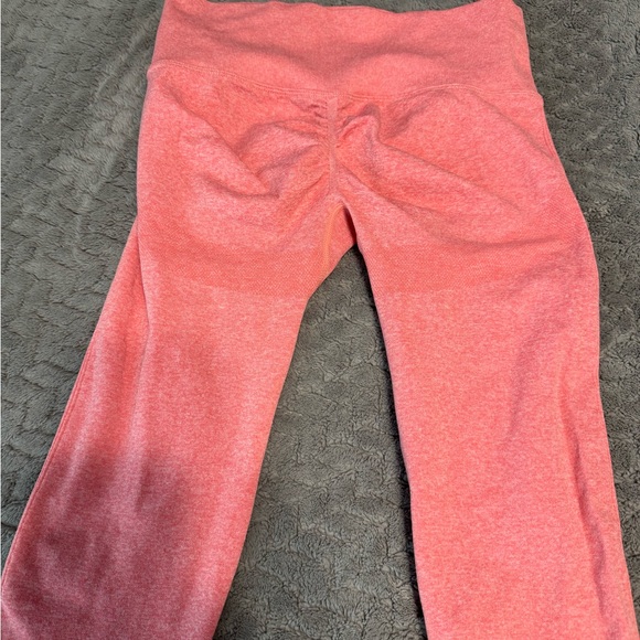 Pink Workout Pants. Ribbed Outer Design - Picture 2 of 3